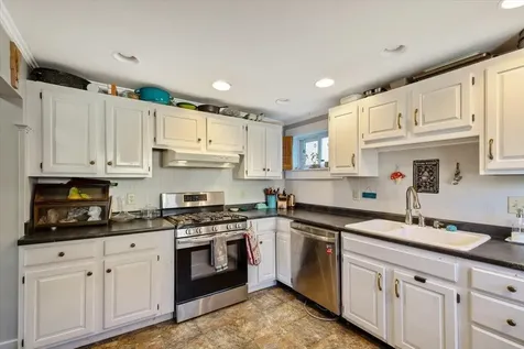 25 Diamond Street St. Albans City VT 05478