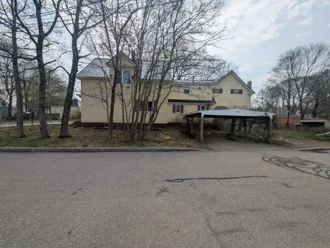 8 Grove Street Rochester NH 03868