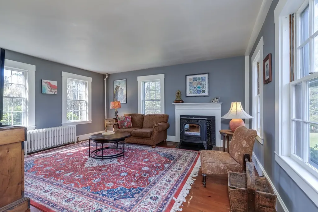 1038 Hopkinton Road Hopkinton NH 03229