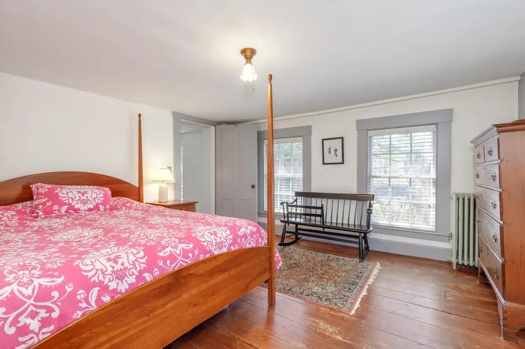 1038 Hopkinton Road Hopkinton NH 03229