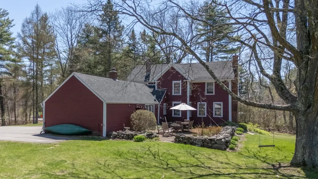 1038 Hopkinton Road Hopkinton NH 03229