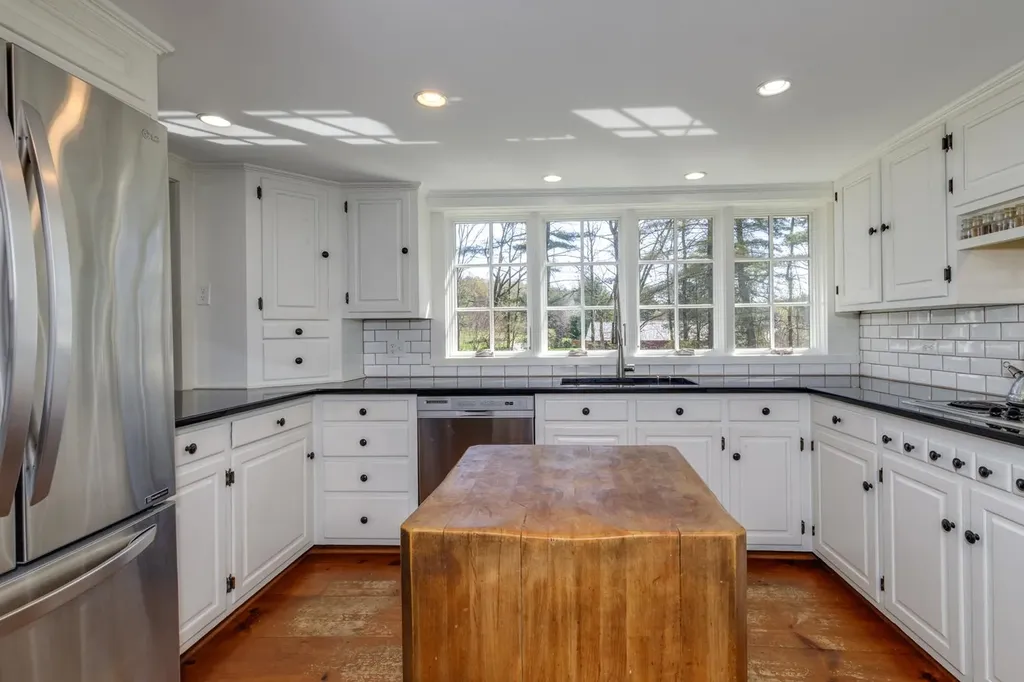 1038 Hopkinton Road Hopkinton NH 03229