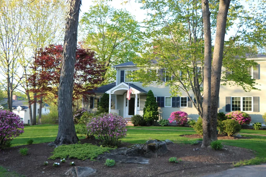 45 Tidewater Farm Road Greenland NH 03840