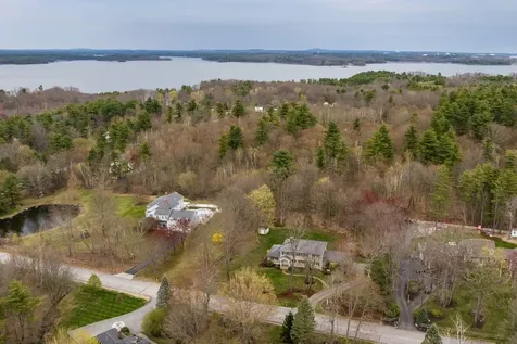 45 Tidewater Farm Road Greenland NH 03840