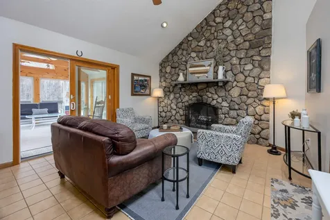 17 Baywood Drive Hampstead NH 03841