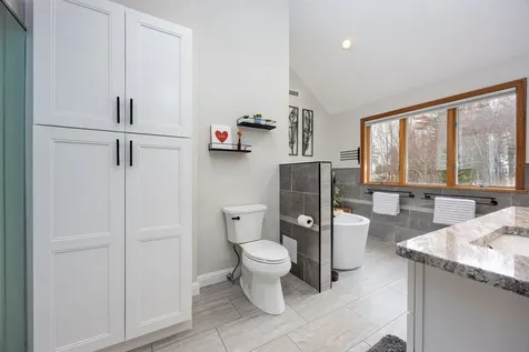 17 Baywood Drive Hampstead NH 03841