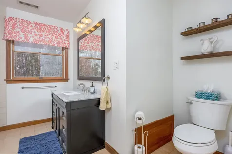 17 Baywood Drive Hampstead NH 03841