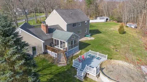 17 Baywood Drive Hampstead NH 03841