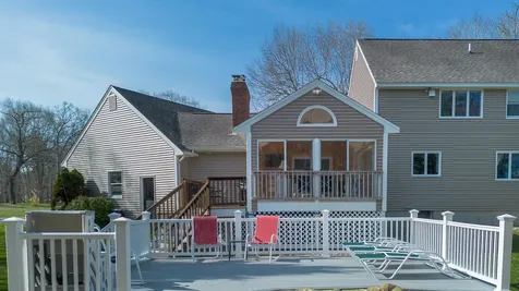 17 Baywood Drive Hampstead NH 03841