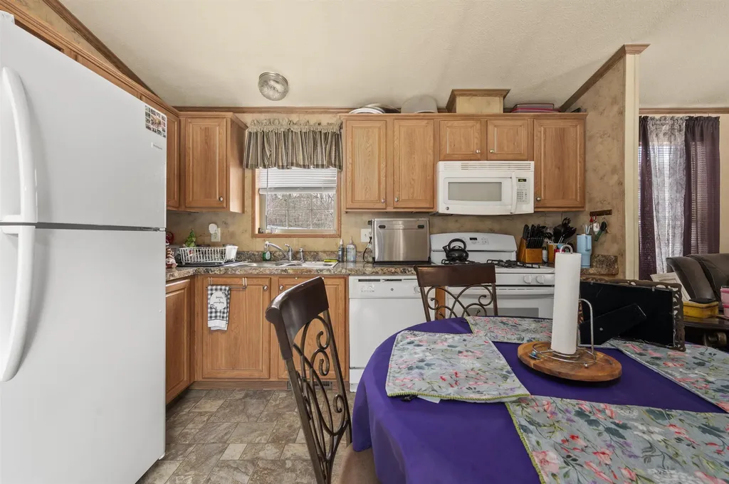 15 Trailer Avenue Conway NH 03818