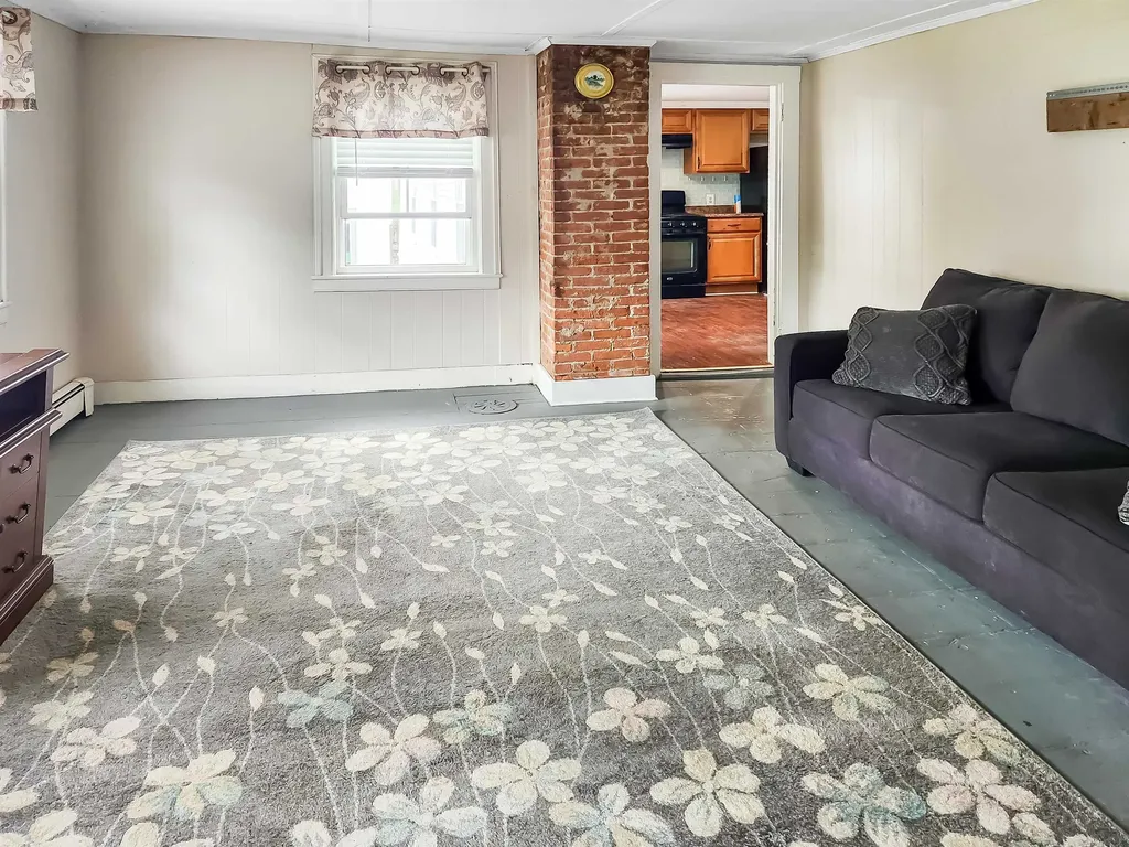 81 High Street Cavendish VT 05142