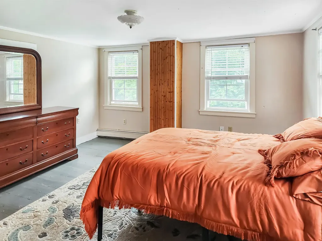 81 High Street Cavendish VT 05142