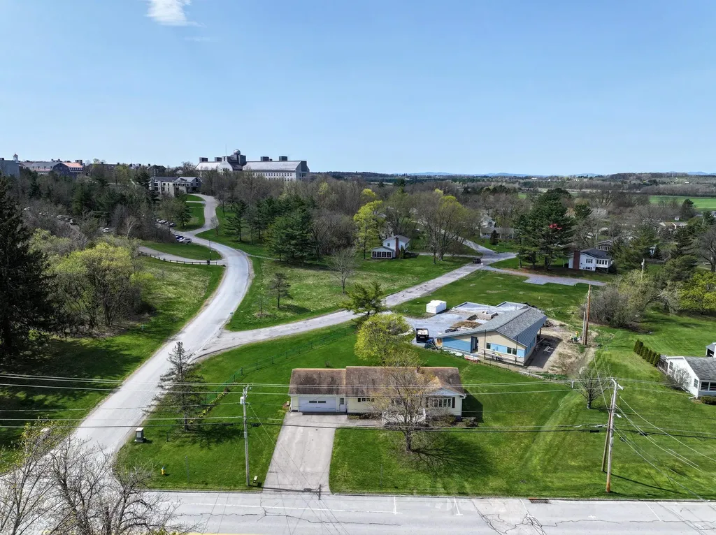 503 Weybridge Street Middlebury VT 05753