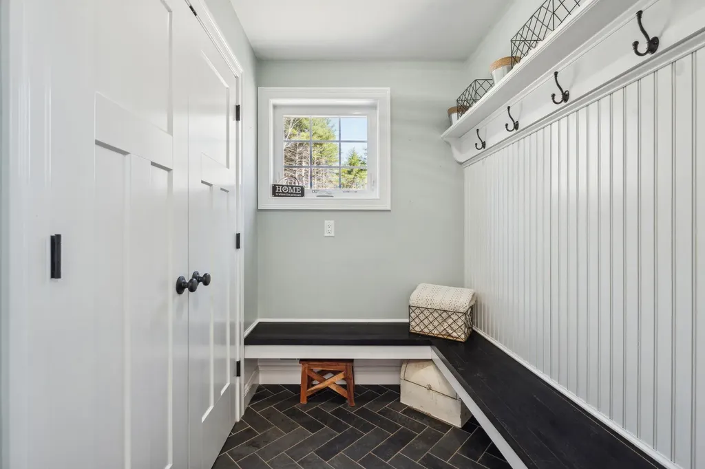 19 Shady Hill Road Weare NH 03281