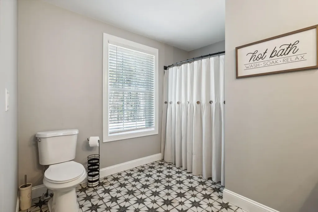 19 Shady Hill Road Weare NH 03281