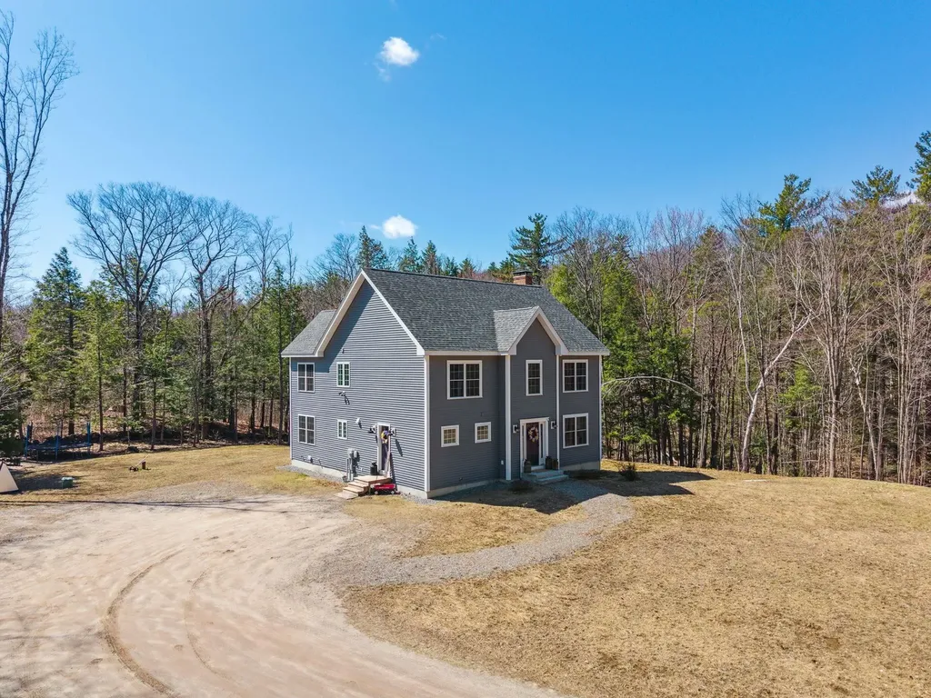 19 Shady Hill Road Weare NH 03281