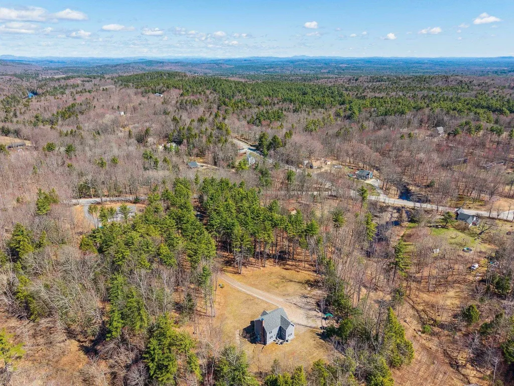 19 Shady Hill Road Weare NH 03281