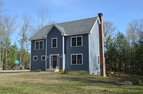 19 Shady Hill Road Weare NH 03281