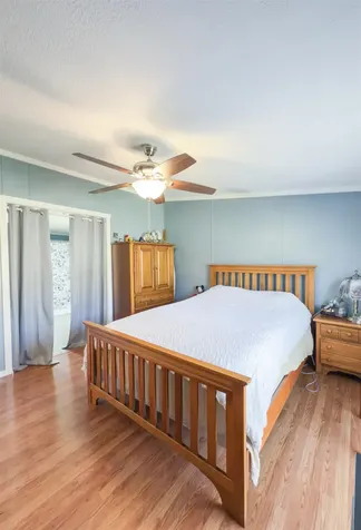 8 Cammett Drive Raymond NH 03077