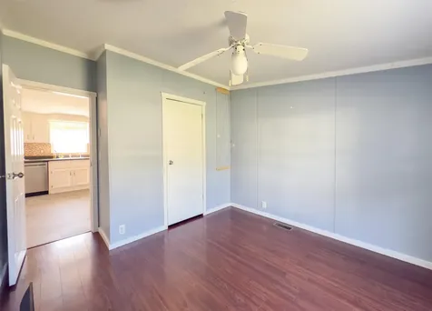 8 Cammett Drive Raymond NH 03077