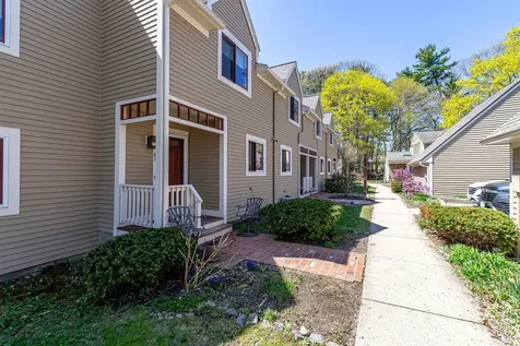 83 Spinnaker Way Portsmouth NH 03801