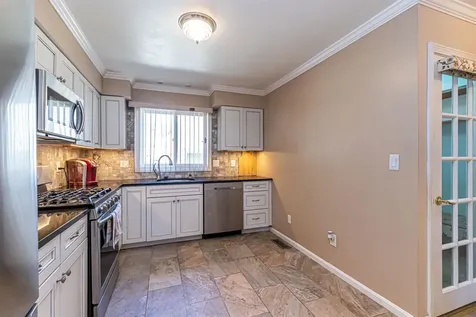 83 Spinnaker Way Portsmouth NH 03801