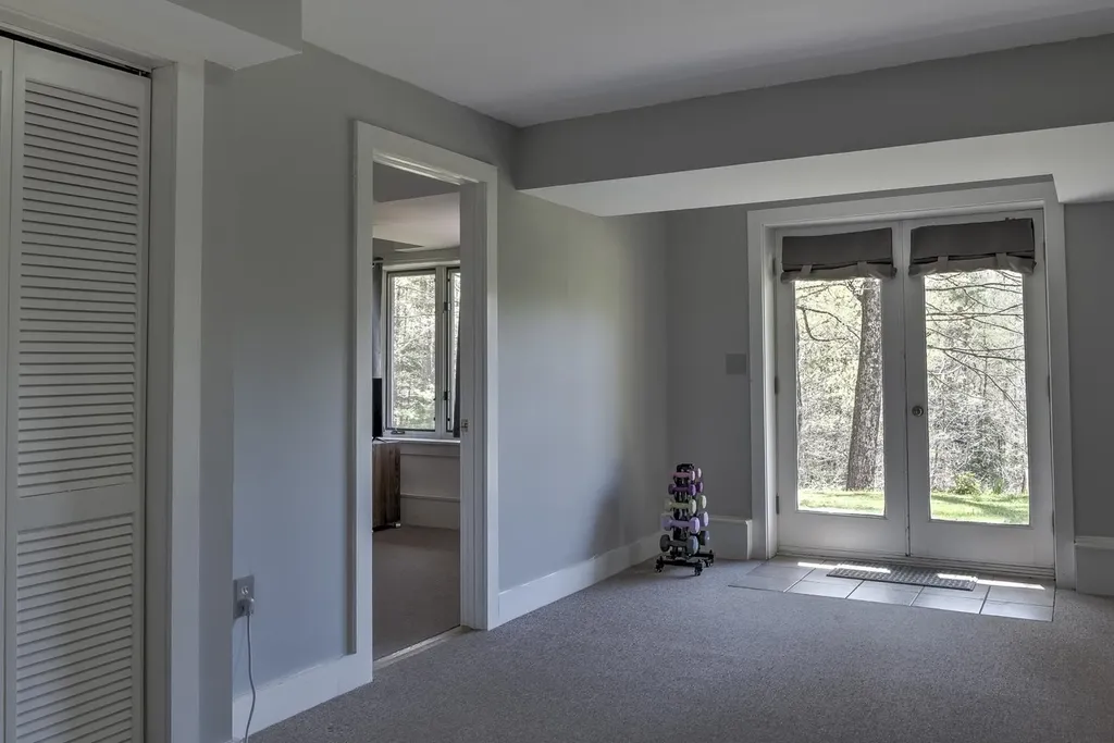 143 Peg Shop Road Keene NH 03431