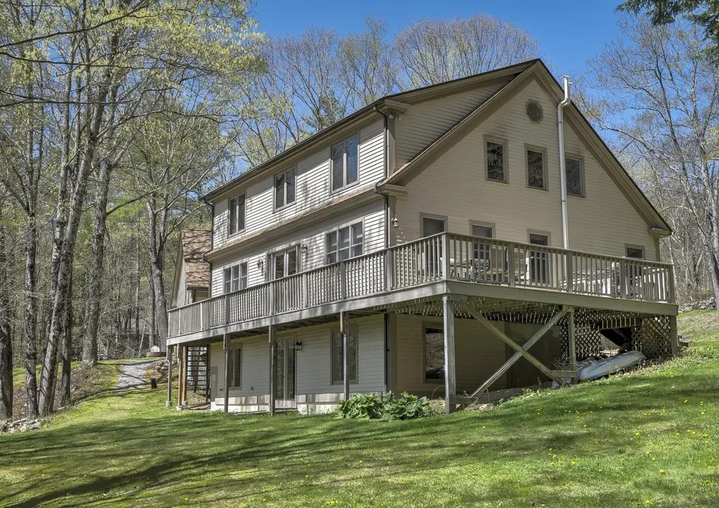 143 Peg Shop Road Keene NH 03431