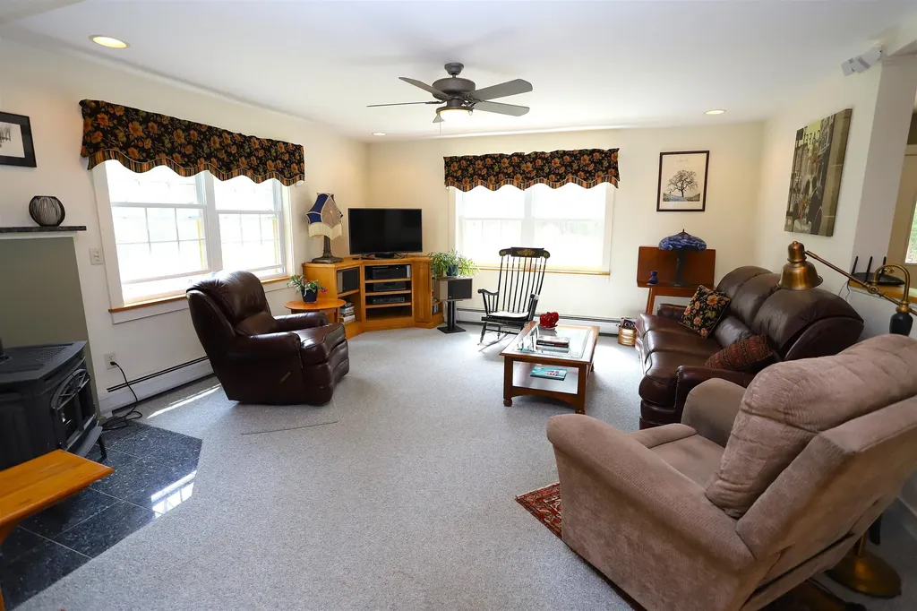 72 Clover Lane Newport City VT 05855