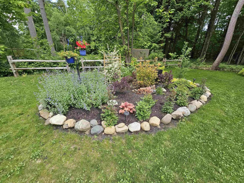 72 Clover Lane Newport City VT 05855