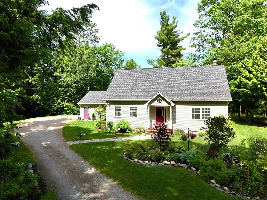 72 Clover Lane Newport City VT 05855