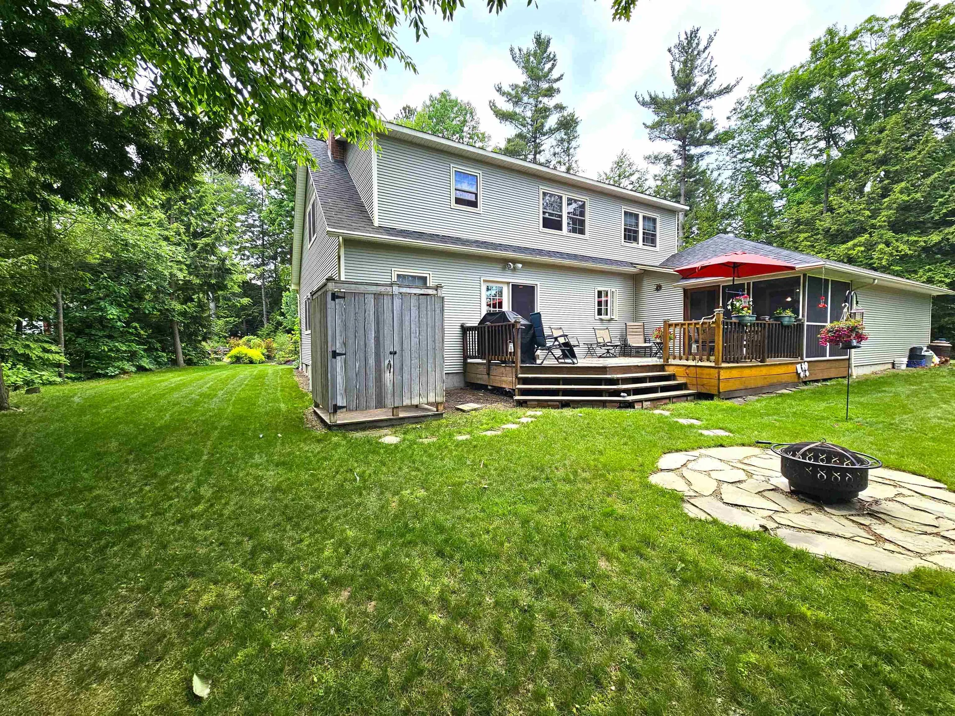 72 Clover Lane Newport City VT 05855