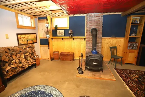 72 Clover Lane Newport City VT 05855