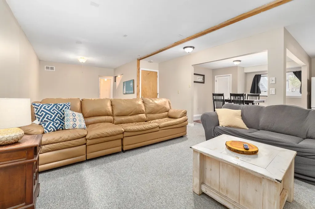 24 Chelsea Circle Lebanon NH 03784