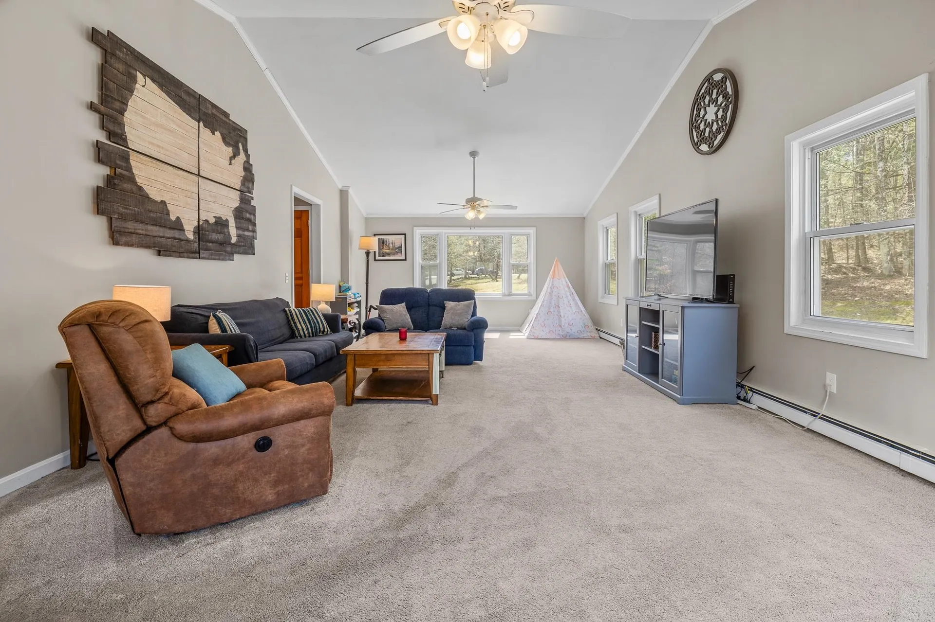 24 Chelsea Circle Lebanon NH 03784