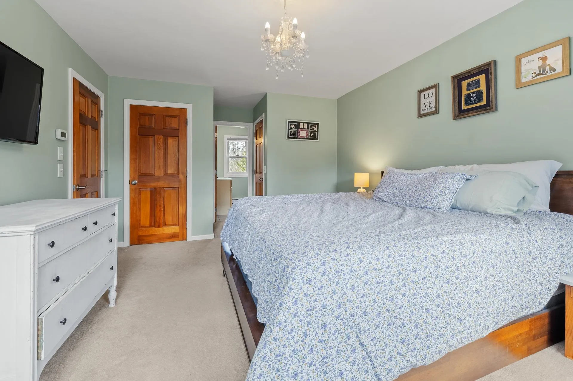 24 Chelsea Circle Lebanon NH 03784