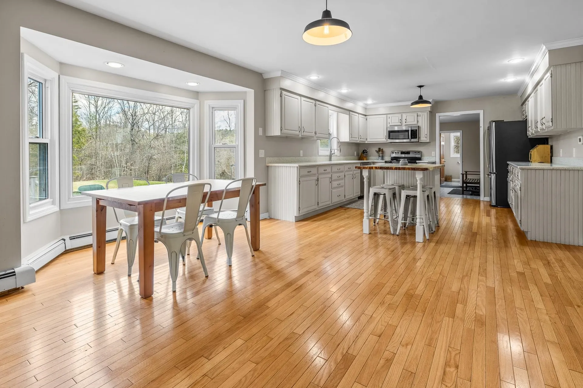 24 Chelsea Circle Lebanon NH 03784