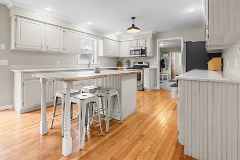 24 Chelsea Circle Lebanon NH 03784