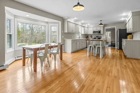 24 Chelsea Circle Lebanon NH 03784