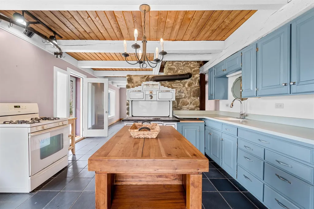 518 Hampshire Hill Road Worcester VT 05682