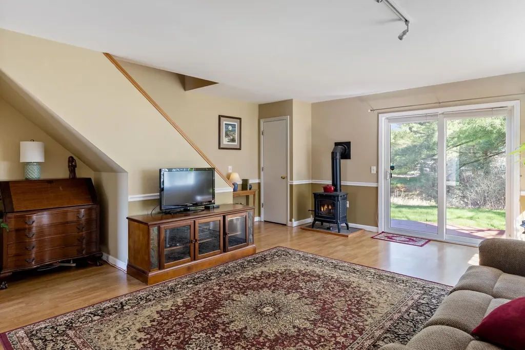 22 Kinsington Street South Burlington VT 05403