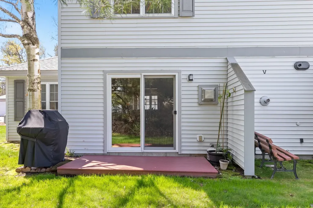 22 Kinsington Street South Burlington VT 05403