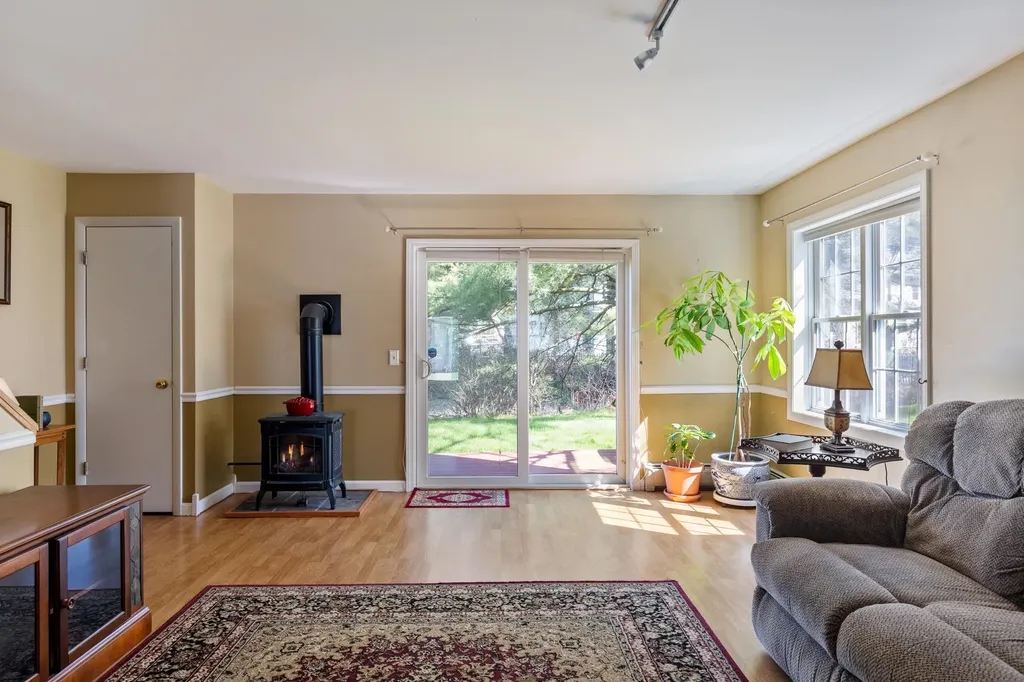 22 Kinsington Street South Burlington VT 05403