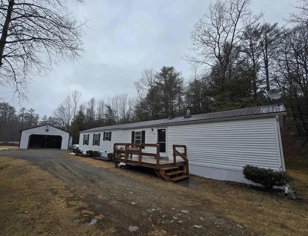 13 Ford Mill Road Danbury NH 03230