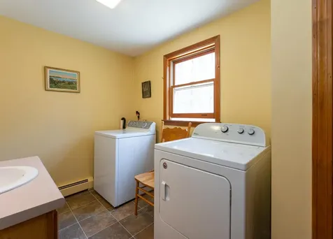 184 Piscassic Road Newfields NH 03856