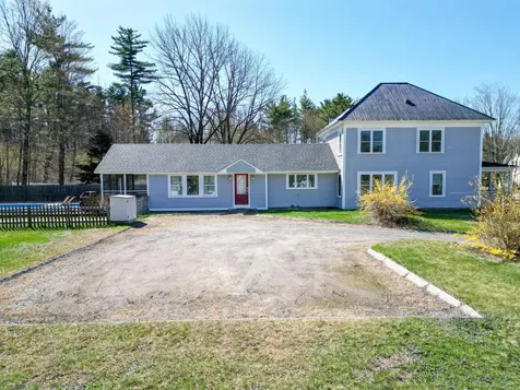 117 Dinsmore Road Conway NH 03860