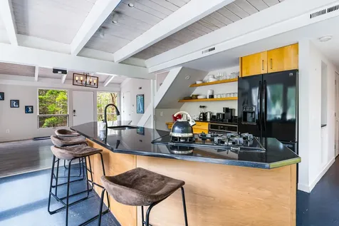 27 Eagle Drive Grantham NH 03753