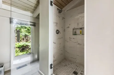 27 Eagle Drive Grantham NH 03753