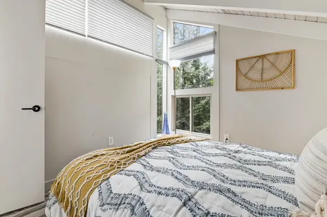 27 Eagle Drive Grantham NH 03753