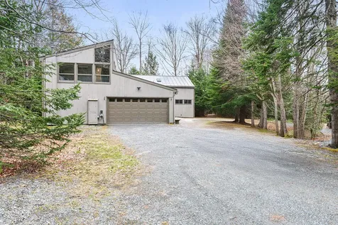 27 Eagle Drive Grantham NH 03753